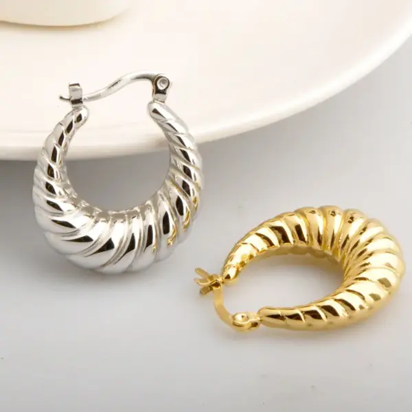PVD Coated Real Gold Plated Stripe Stainless Steel Simple Style Waterproof Non Tarnish Earrings