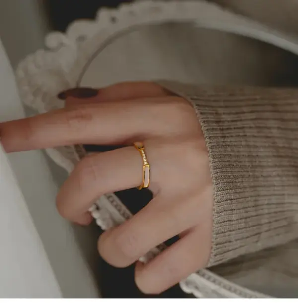 Wholesale Simple Style Solid Color Titanium Steel Plating Inlay Rhinestones Shell Rings 1 Piece