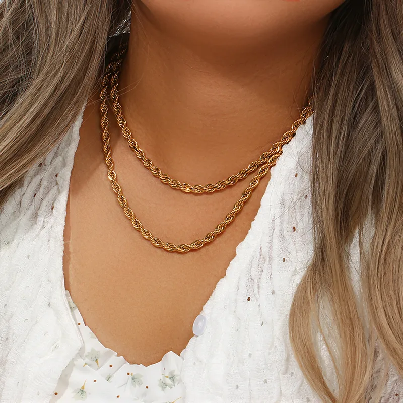Wholesale PVD Coated Real Gold Plated Geometric Solid Color Stainless Steel Titanium Steel Vintage Style Waterproof Non Tarnish Necklace