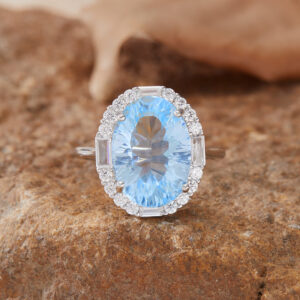 Natural topaz 10*14 white gold