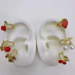 1 Pair/Package Modern Style Simple Style Double Ring Cherry Fruit Polishing Enamel Plating Copper Acrylic Pearl Zircon 18K Gold Plated Ear Cuffs