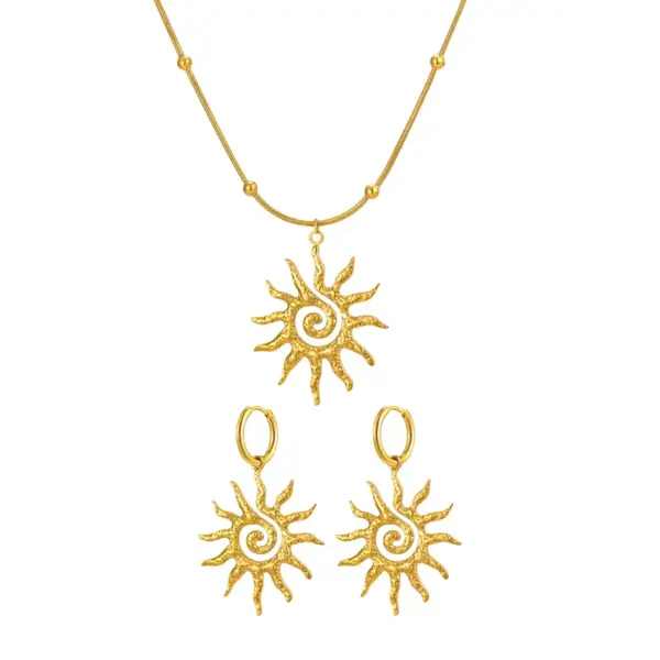 Wholesale Sun Pendant Stainless Steel Women's Jewelry Set Necklace And Earrings Trendy Design Casual Occasion Four Seasons Versatile