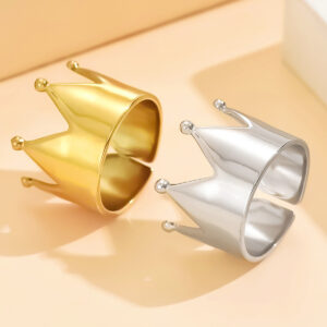 Wholesale retro crown ring metal smooth opening stainless steel ring