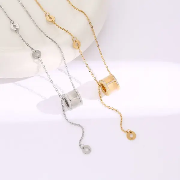 Wholesale Vintage Style Maple Leaf Heart Shape Butterfly Titanium Steel Plating Inlay Zircon Pendant Necklace
