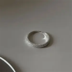 JZ0859 / Adjustable Opening