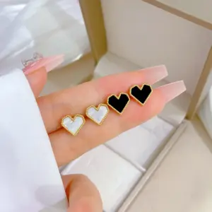 PVD Coated Real Gold Plated Heart Shape Titanium Steel Casual Simple Style Waterproof Non Tarnish Ear Studs