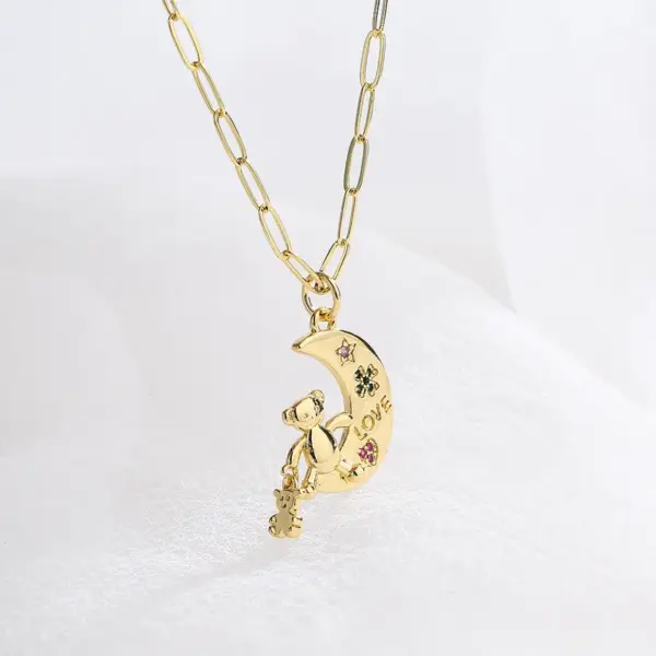 Wholesale Fashion Cute Bear Moon Pendant Plating 18k Gold Micro Inlaid Zircon Copper Necklace