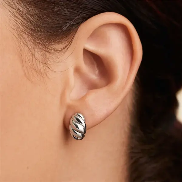 18K Gold Plated 304 Stainless Steel PVD Coated Solid Color Waterproof Non Tarnish Surgical Steel Plating Simple Style Ear Studs For Women's