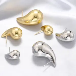 Wholesale 1 Pair Vintage Style Simple Style Streetwear Water Droplets Plating Copper 18k Gold Plated Ear Studs