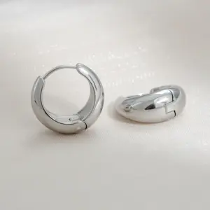 Large Melon Seeds Ear Clip / Steel Color