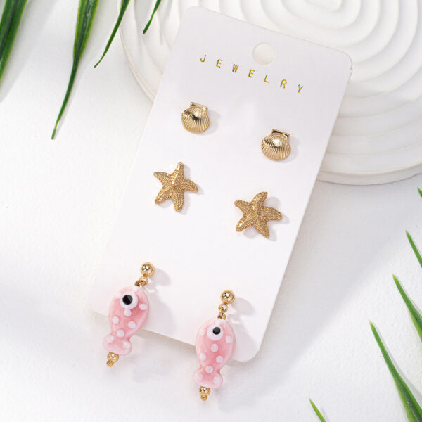 oly-744d303d847163a7500875d11abd80c1 Wholesale 3 pairs of shell and starfish ceramic fish earrings set
