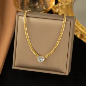 Wholesale PVD Coated Real Gold Plated 18K Gold Heart Shape 304 Stainless Steel Simple Style Waterproof Non Tarnish 304 Stainless Steel Necklace