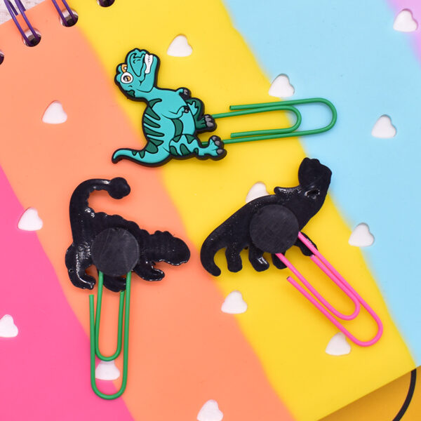 oly-745a26079e8ace392441990691539f64 Wholesale Random 50pcs Colorful Paperclip Dinosaur Series File Bookmarks
