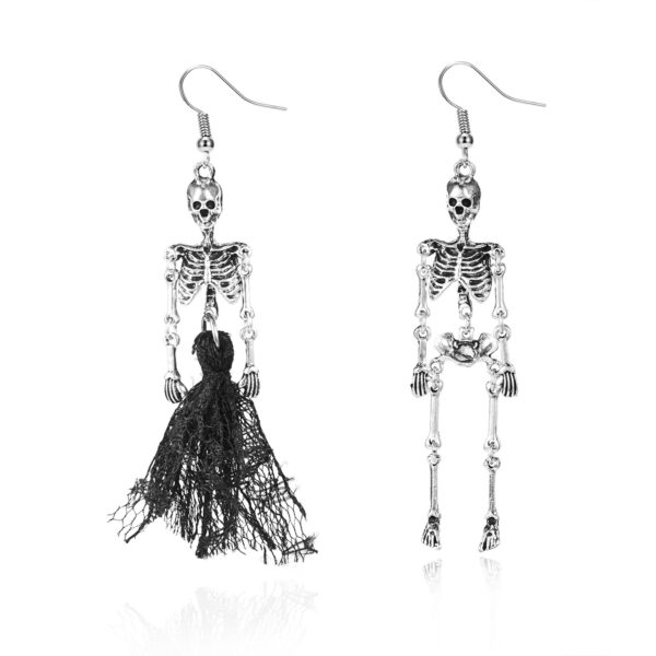 Wholesale New European and American cross-border Halloween earrings for women, niche and versatile design, pumpkin head ghost skull earrings