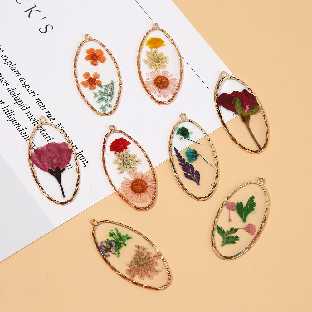 Wholesale retro diy ied flower aessories flower op glue resin aessories oval necklace earrings pendant