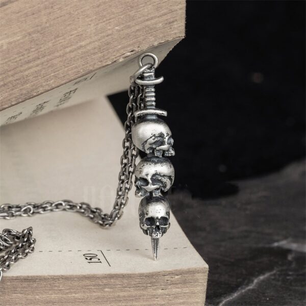 Wholesale Chiba Punk Style Thai Silver Pendant Necklace with Three Skull Pendants, Retro Personalized Sweater Chain Pendant