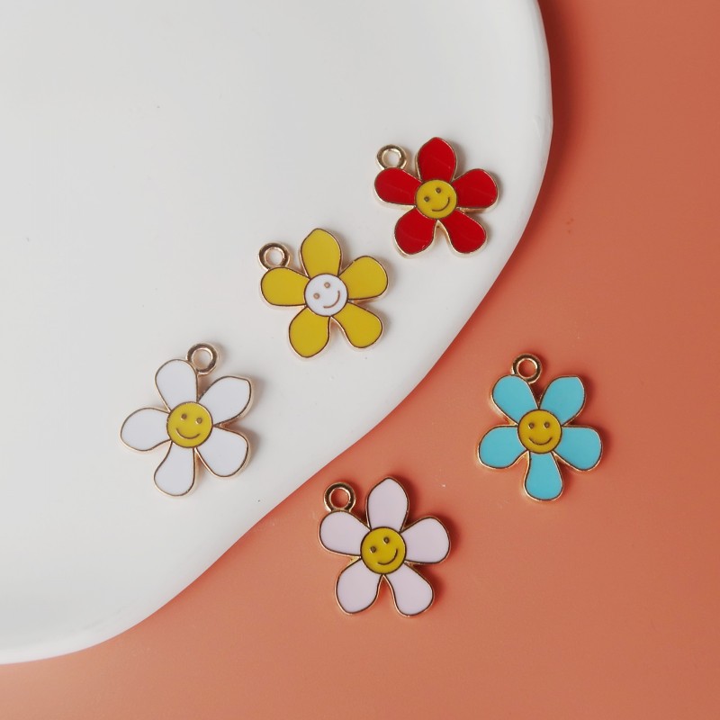 Wholesale smiley face flower oil op alloy aessories Pendant