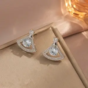 E1240 Small Dress Earrings