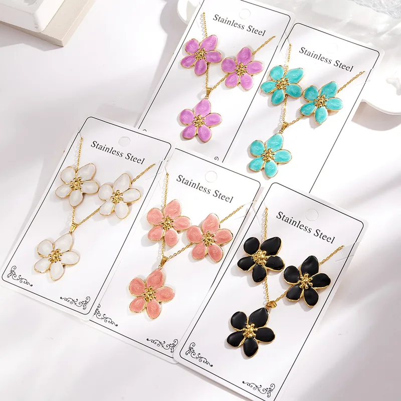 Wholesale Imitation Gold Plated 304 Stainless Steel Oil Drop Five-Leaf Flower Electroplated Polished Electroplated Earrings Necklace Jewelry Set For W