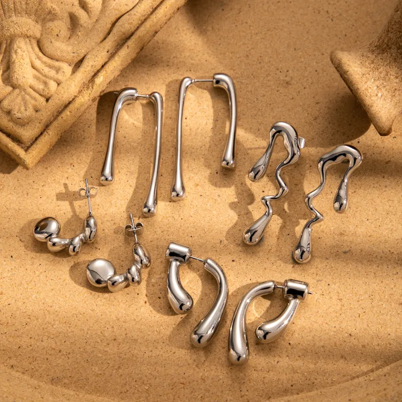 Wholesale PVD Coated Irregular Solid Color 304 Stainless Steel French Style Simple Style Waterproof Non Tarnish Ear Studs