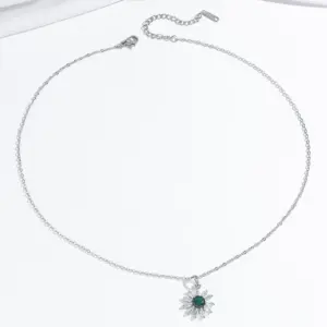 X2359 Emerald Flower Necklace
