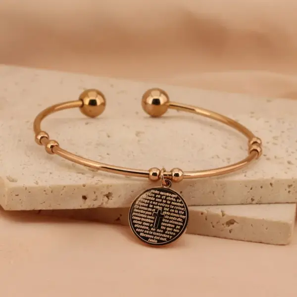 Wholesale PVD Coated 18K Gold Plated Cross Stainless Steel Basic Streetwear Waterproof Non Tarnish Bangle
