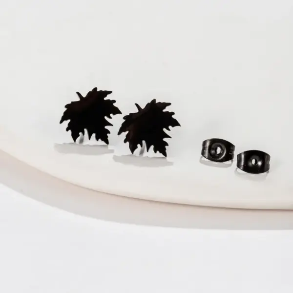 Wholesale PVD Coated 18K Gold Real Gold Plated Maple Leaf Solid Color Notes 304 Stainless Steel Modern Style Sweet Waterproof Non Tarnish Ear Studs