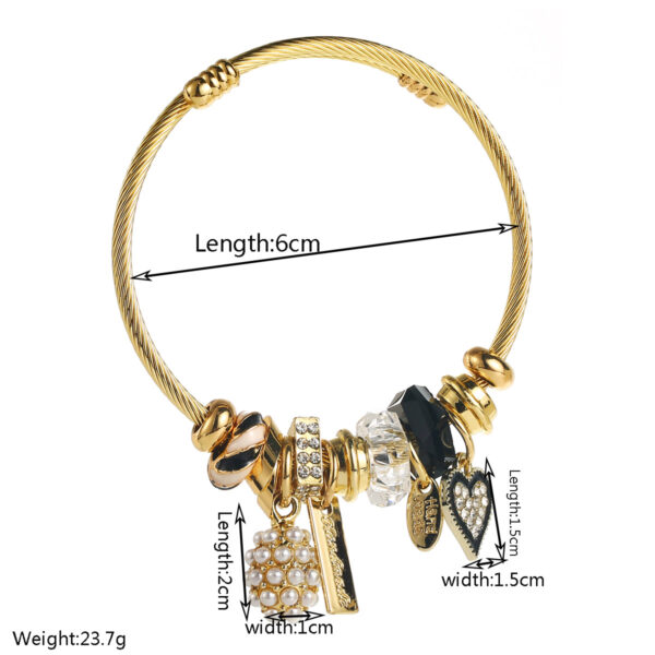oly-758a79102391f57e7fc894dc712efe73 Wholesale Stainless steel bracelet for women, fashionable and versatile, heart-shaped pendant, adjustable and colorfast.