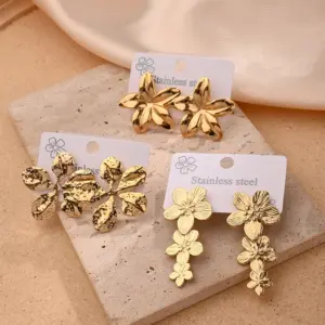 1 Pair/Package Casual Modern Style Flower Polishing Plating 201 Stainless Steel 18K Gold Plated Earrings