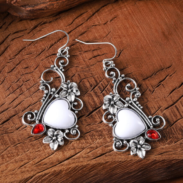 Wholesale Vintage Bohemian Vine Flower Diamond Heart Earrings