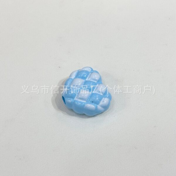 oly-75c99ed42b4504e19773cf1224f75d56 Wholesale Through-hole painted colored woven heart-shaped beads