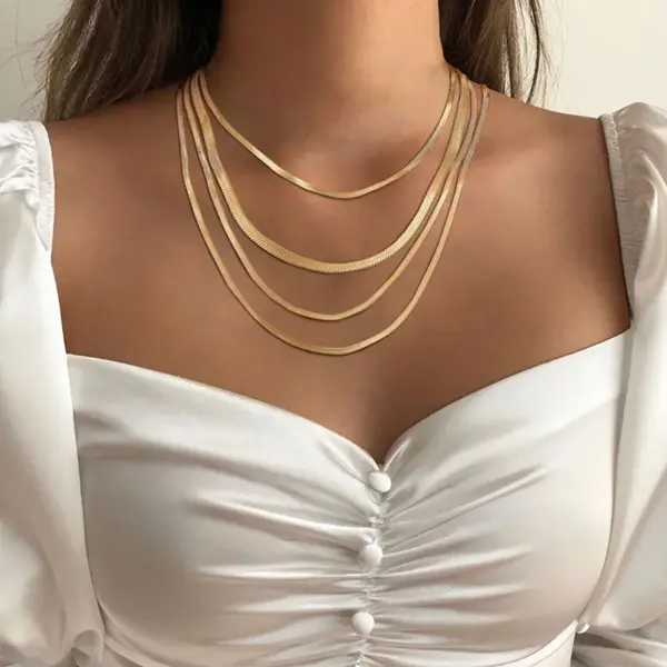Wholesale PVD Coated Real Gold Plated Solid Color 201 Stainless Steel INS Style Retro Simple Style Waterproof Non Tarnish 201 Stainless Steel Necklace