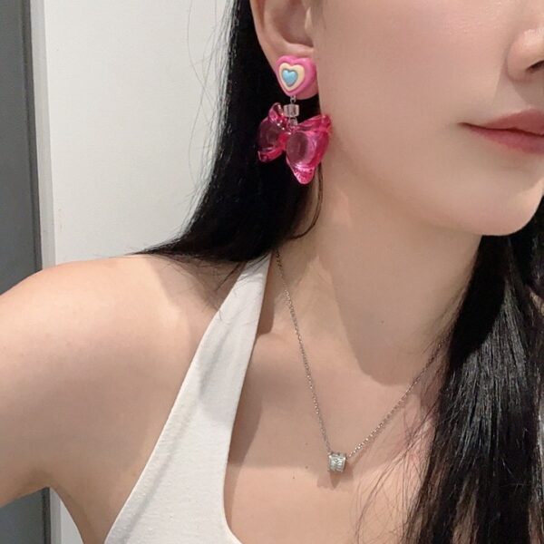 Wholesale Girls' colorful transparent crystal ear clips