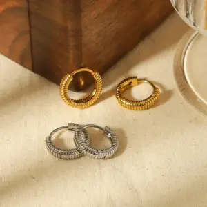 Wholesale PVD Coated Real Gold Plated 18K Gold Round 304 Stainless Steel Simple Style Waterproof Non Tarnish Earrings