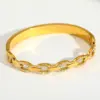 Wholesale Elegant Simple Stainless Steel 18K Gold Embedded Zircon Heart Round Geometric Bracelet Luxury Jewelry Women's Fashion Accessory