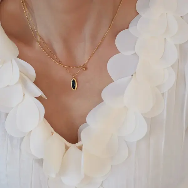 Wholesale PVD Coated Real Gold Plated 18K Gold Oval 304 Stainless Steel IG Style Simple Style Waterproof Non Tarnish 304 Stainless Steel Necklace