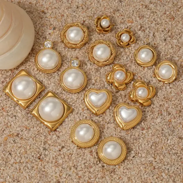 Ion Plating (IP) Real Gold Plated 18K Gold White Gold Plated Heart Shape Flower 316 Stainless Steel Casual Sweet Waterproof Non Tarnish Ear Studs