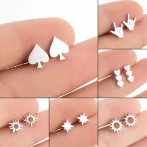 Wholesale PVD Coated Real Gold Plated Heart Shape Stainless Steel Fashion Waterproof Non Tarnish Ear Studs