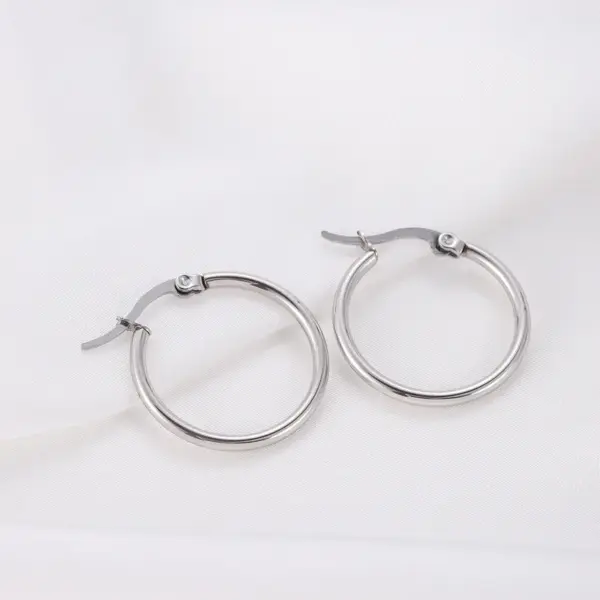 Wholesale Ion Plating (IP) 18K Gold Plated Round Titanium Steel Vintage Style Modern Style Simple Style Waterproof Non Tarnish Hoop Earrings