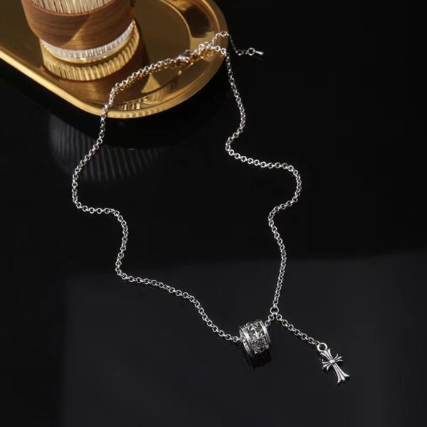 Wholesale Cross ring ring ring pendant clavicle chain niche design high sense personality simple versatile fashion necklace