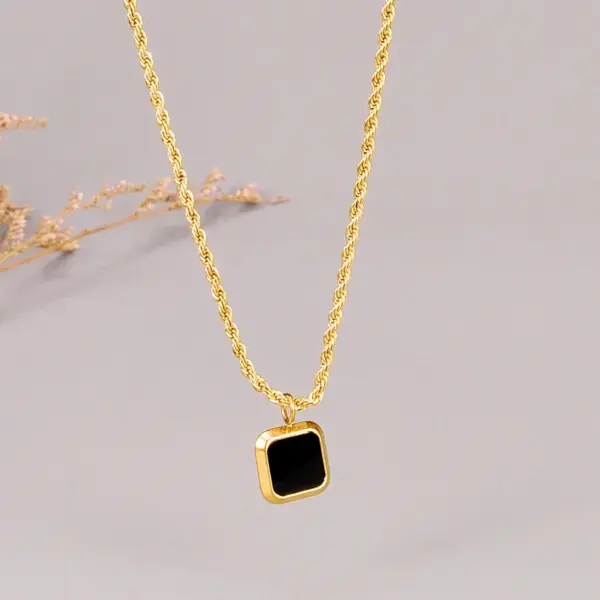 Wholesale 304 Stainless Steel Square PVD Coated Shell 18K Real Gold Plated Retro Waterproof Non Tarnish Pendant Necklace