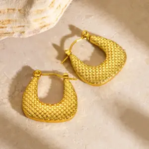 EH0126 Earrings / Gold