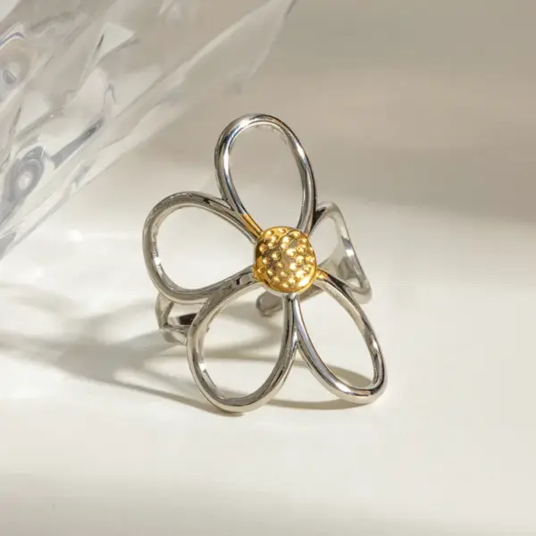 PVD Coated Real Gold Plated 18K Gold Flower 304 Stainless Steel Simple Style Classic Style Waterproof Non Tarnish Open Rings