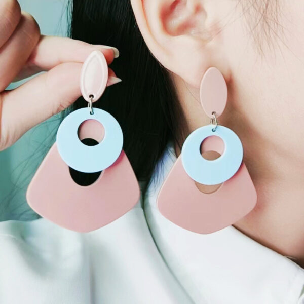 Wholesale New Geometric Round Hollow Splicing Earrings Acrylic Earrings Exaggerated Stylish Contrasting Color Earrings Earrings for Women