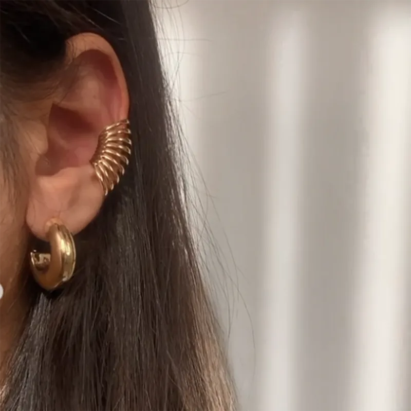 Wholesale PVD Coated Real Gold Plated 18K Gold Solid Color 304 Stainless Steel Vacation Simple Style IG Style Waterproof Non Tarnish Ear Cuffs