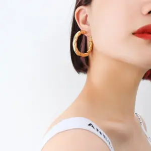 F255-Gold Medium Earrings