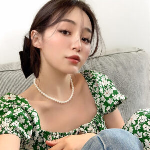 Wholesale Fever Same Style Pearl Necklace Women's Clavicle Chain 2025 New Trendy Accessible Luxury Elegant French Style Necklace