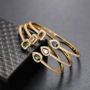 Fashion Square Water oplets Copper Inlay Zircon Bangle 1 Piece