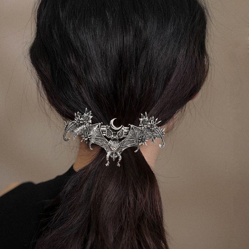 Wholesale Celebration Metallic Embossed Bat Hairpin Spring Clip Retro Funny Dark Style Matchinging Hair Aessories Horizontal Clip for Women