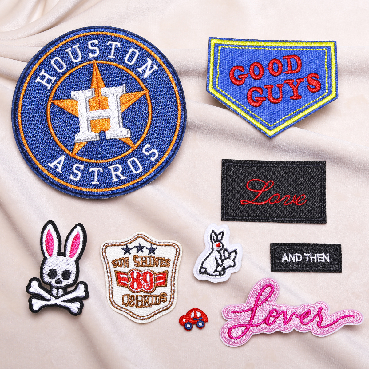 Wholesale Computer embroidery logo embroidery cloth stickers clothes diy embroidery badge clothing aessories decorative patch stickers ironing rabbit